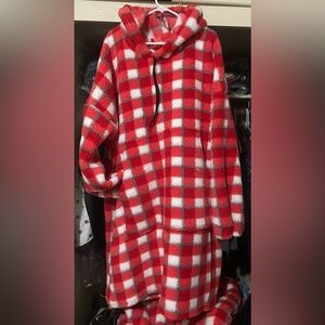 Medium Fleece Lounge Hoodie